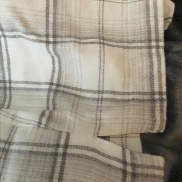 🆕🆕🆕➡️🖤🤍🖤WOMENS NWT GRAY /  WHITE PLAID PAJAMA SHORTS / NEW WITH TAGS - Picture 5 of 6